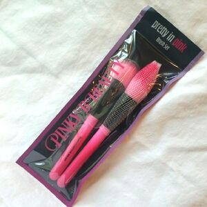 Makeup Brush Set Pretty in Pink About 7" Long. Pinky B Beauty